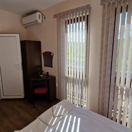 Nyaraló тепавица - Pool & Coworking