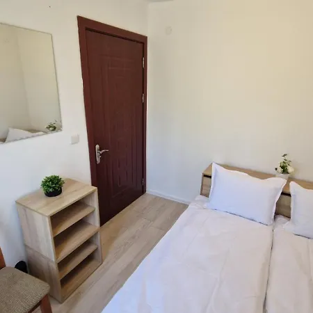 Case de vacanță тепавица - Pool & Coworking