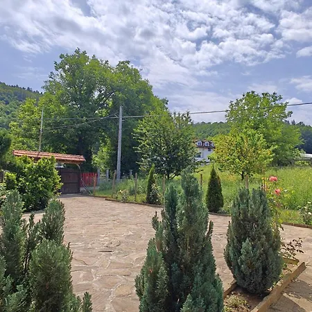 тепавица - Pool & Coworking *