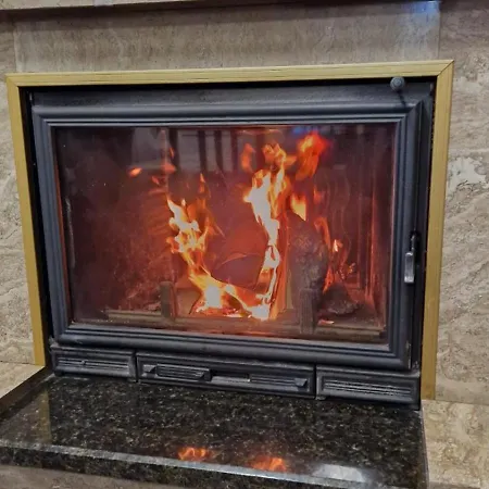 тепавица - Pool & Coworking Tatil Evi Tryavna